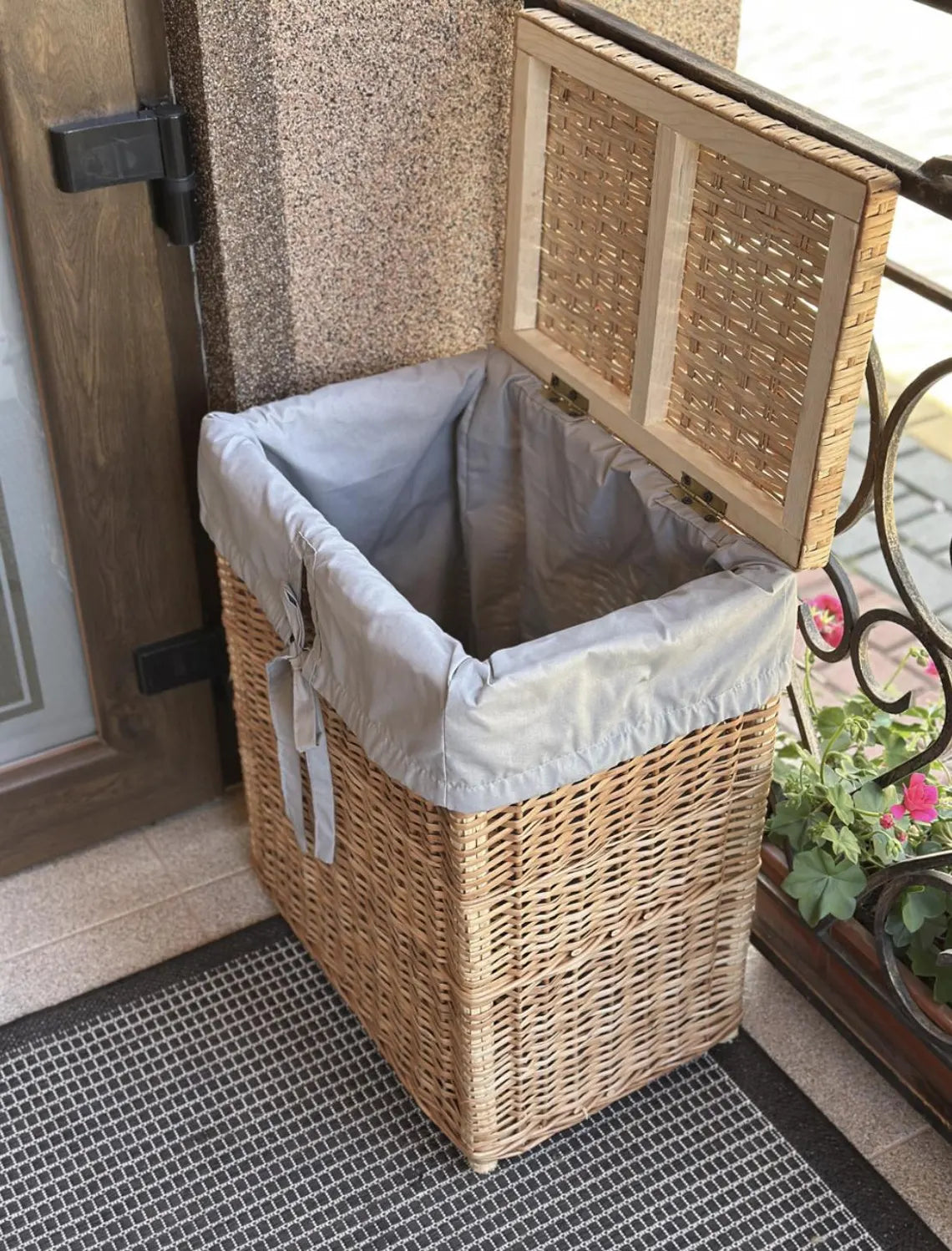 Panier à linge en osier avec doublure | Oneo