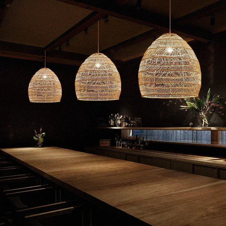 Suspension Artisanale en Osier | LUMINA – Design Loft & Café