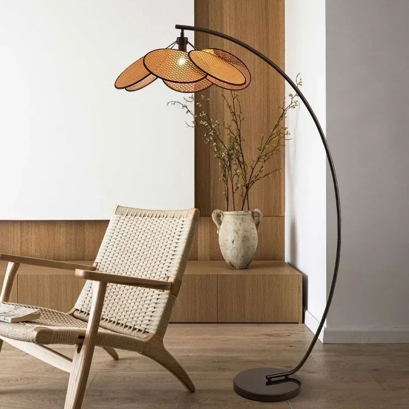 Lampadaire Arc en Osier – Modèle Feuillage Design | PALO
