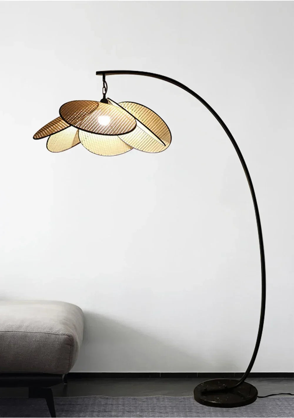 Lampadaire Arc en Osier – Modèle Feuillage Design | PALO