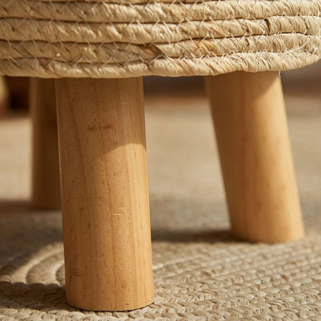 Pouf en Osier sur Pieds en Bois | OLIO – Plusieurs Coloris au Choix